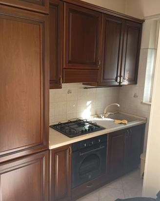 cucina componibile in legno come nuova con