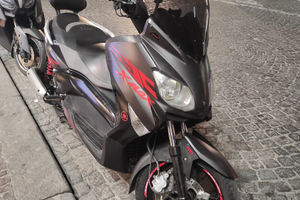 Yamaha xmax