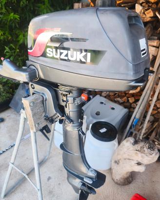 Motore fuoribordo Suzuki DT5 2 Tempi gambo corto