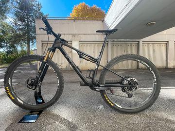 ARC 8 Evolve FS XTR 2023