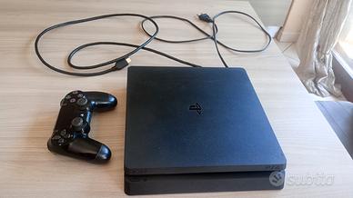 PlayStation 4 + Joystick + Giochi