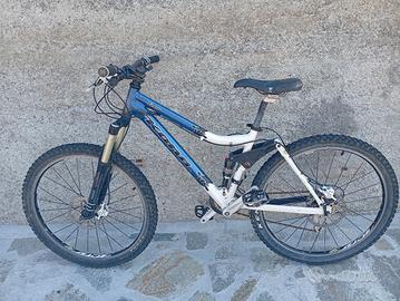 bici kona four