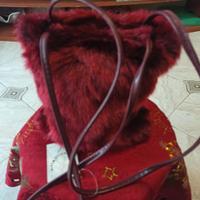 borsa con pelicia   contro vento