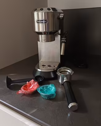 Macchina da Caffé De Longhi Dedica Style