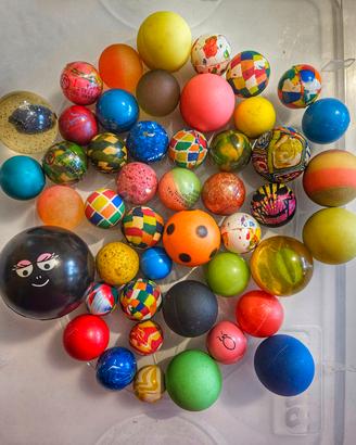 Palline rimbalzanti e particolari come da immagine