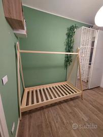 letto a capanna in legno + materasso