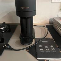 Macchina del caffe nespresso vertuo