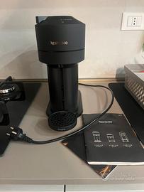 Macchina del caffe nespresso vertuo