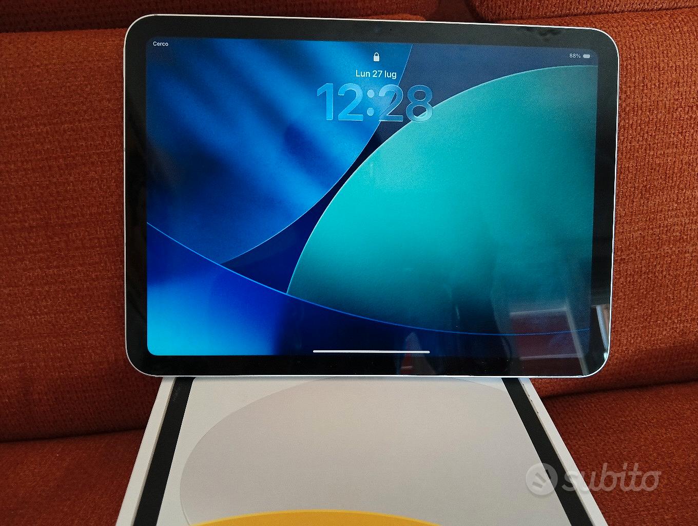 Apple iPad 10.9 in scatola