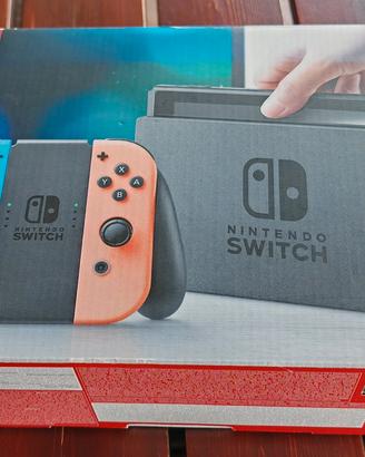 Nintendo Switch V2 come nuova 