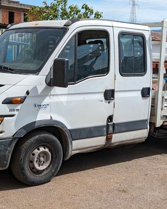 Iveco Daily Doppia Cabina 7 Posti Cassonato