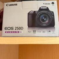 Canon EOS 250D + Obiettivo Ef-S 18-55