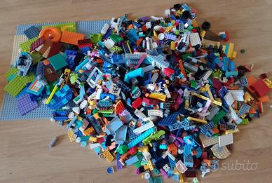 Lotto Lego 11 kg sfuso+veicoli+pianali+minifigures