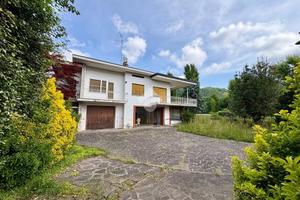 CASA INDIPENDENTE A FOLLINA