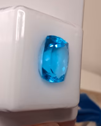 Topazio Azzurro da Collezione 30,53 ct –