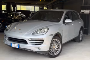 Porsche CAYENNE 3.0 V6 BOSE KMCERT UNICOPR