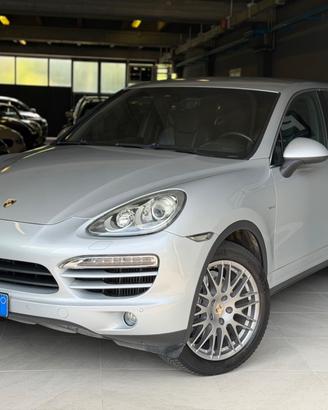 Porsche CAYENNE 3.0 V6 BOSE KMCERT UNICOPR