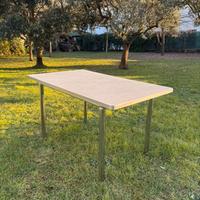 Tavolo da interno in mosaico