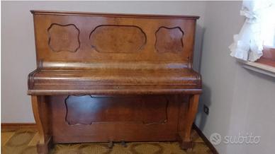 pianoforte Radica Carlo Semper