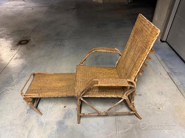 Chaise-longue in vimini con poggiapiedi “Pieve”