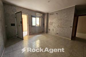 BILOCALE CON INGRESSO AUTONOMO