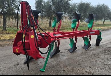 Trattore Aratro 4 vomeri kverneland LB115