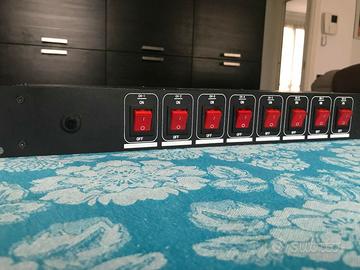 Multi-presa elettrica 8 ingressi Ibiza ( Rack )