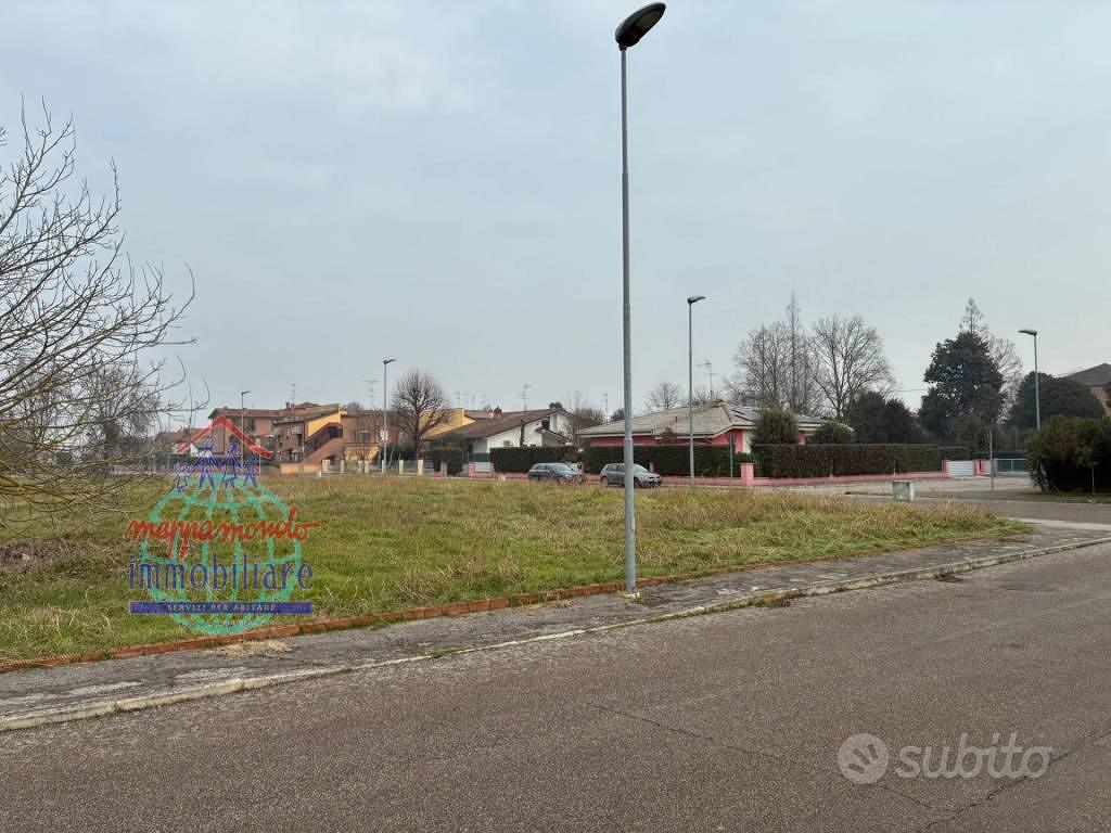 Terreno di 835 m² a Finale Emilia - Vista 4