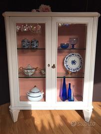Mobile vetrina provenzale vintage