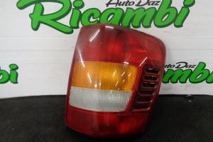 FANALINO POSTERIORE DESTRO GRAND CHEROKEE WJ