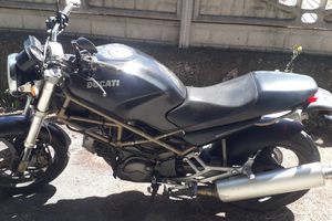 Ducati monster dark anno 2000 600 cc