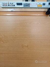 lettore DVD con telecomando e cavi 