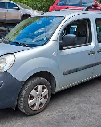 RENAULT KANGOO 2008 SOLO PER RICAMBI