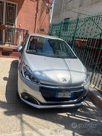 Peugeot 208 - 2016 gpl