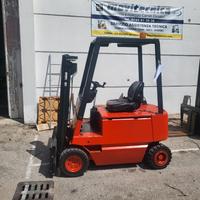 Carrello elevatore elettrico 1600kg Linde