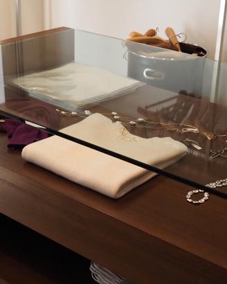 ARREDAMENTO PER NEGOZIO ABBIGLIAMENTO