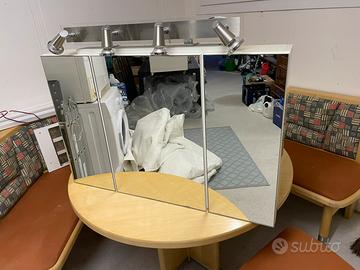 Specchio contenitore da bagno