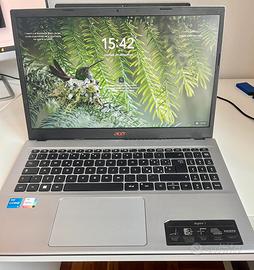 Acer Notebook i5-1235U - 15.6” - 8Gb Ram - 512 SSD