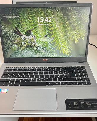 Acer Notebook i5-1235U - 15.6” - 8Gb Ram - 512 SSD