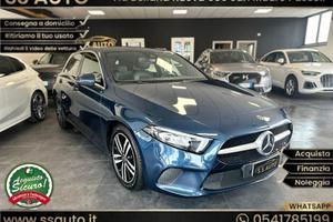 MERCEDES-BENZ A 180 d Automatic Premium