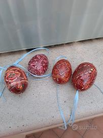 Uova di legno dipinte albero di Pasqua