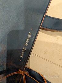 borsa Armani jeans usata pochissimo con portafogli