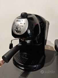 Macchina del caffè DeLonghi EC201.CD.B