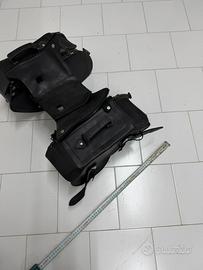 Borse laterali in pelle