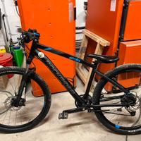 Bicicletta rockrider 520