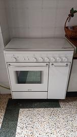 cucina a gas con forno come nuova