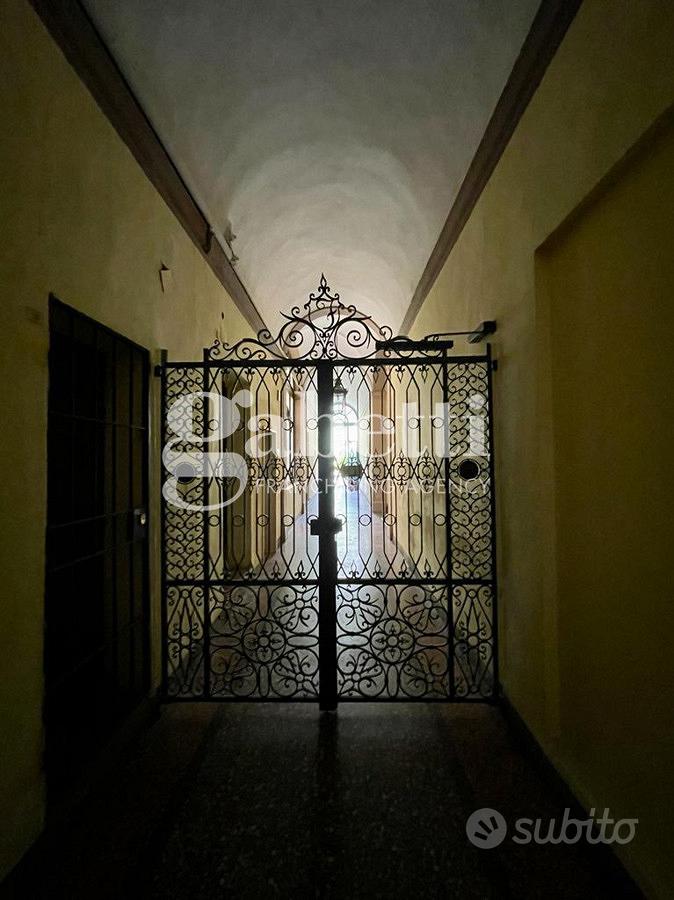 Apartment in Bologna, Ghetto ebraico, Santo Stefano - View 4