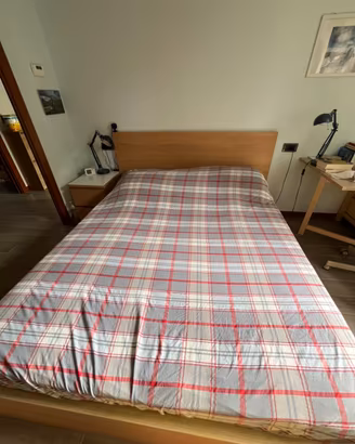 Letto Ikea Malm con comodini
