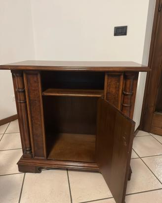 Mobile contenitore classico in legno