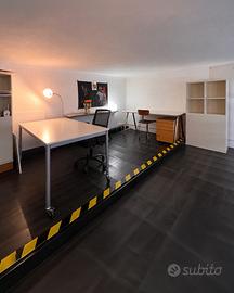 Scrivania in coworking creativo, San Salvario